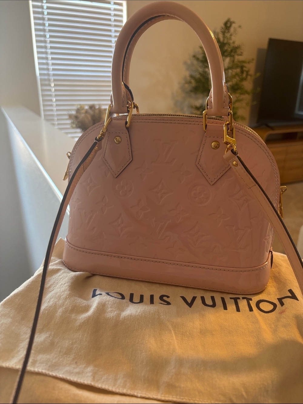 Louis Vuitton Pink Vernis Alma BB Satchel with Gold-Tone Hardware
